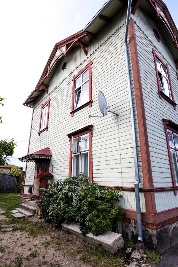 Karusselli Beach Apartment パルヌ エクステリア 写真